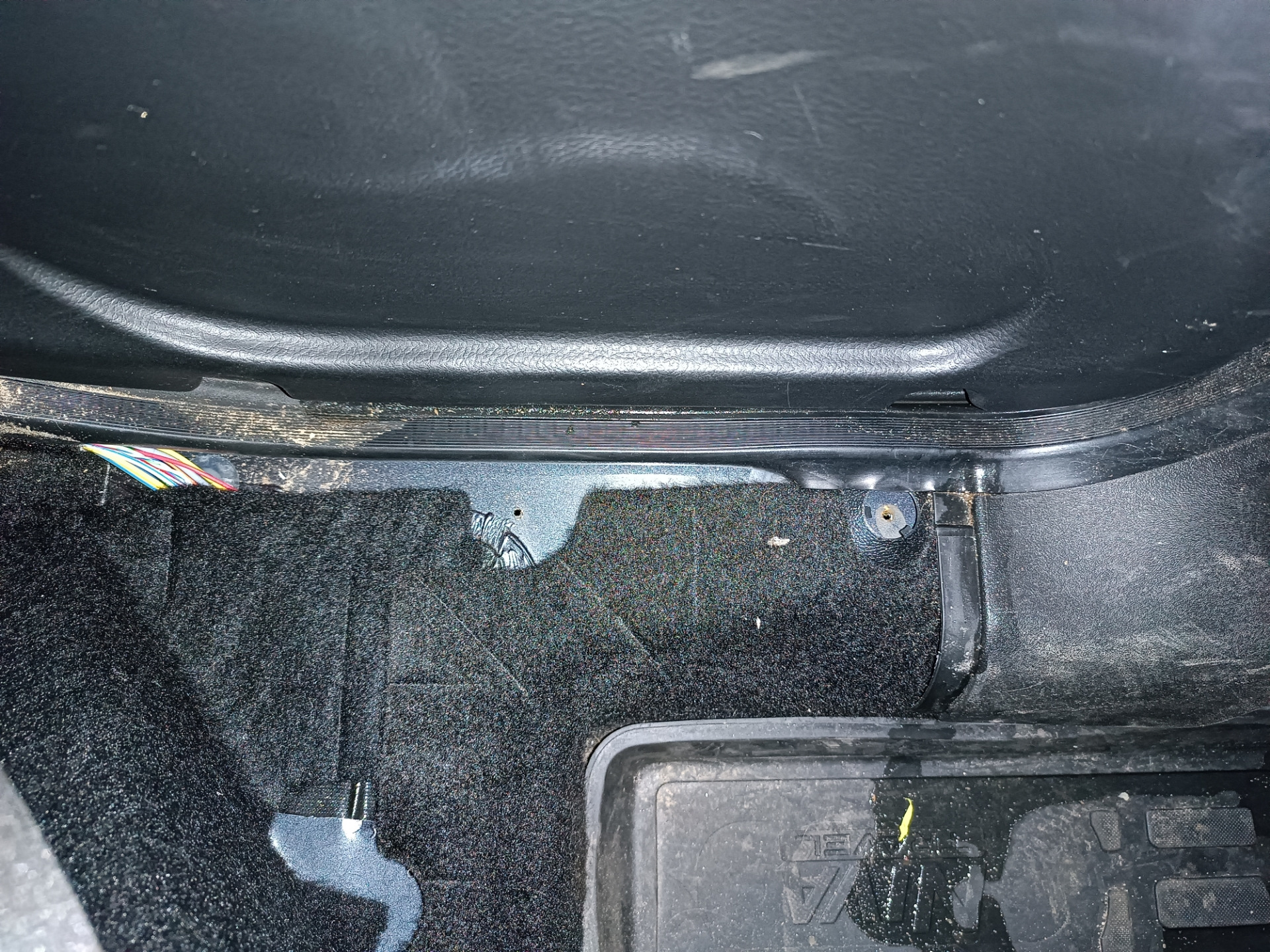 Нива потекла там где не ждал — Lada Niva Travel, 1,7 л, 2021 года ...