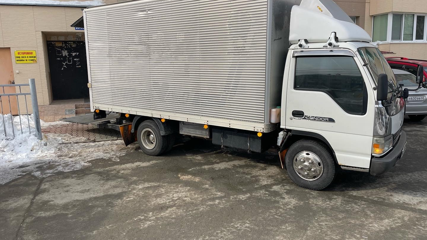 Исузу эльф отзывы. Isuzu Elf световые огни борта. Петля борта Isuzu Elf. Мост Исудзу Эльф с подрессорниками. Гофра 4hg1 Исузу Эльф.