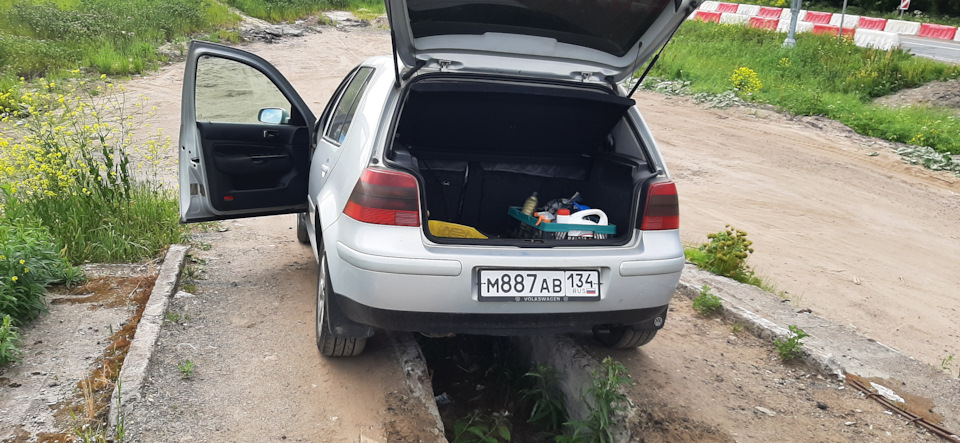 Банка глушителя задняя — Volkswagen Golf Mk4, 1,6 л, 1999 года | своими ...