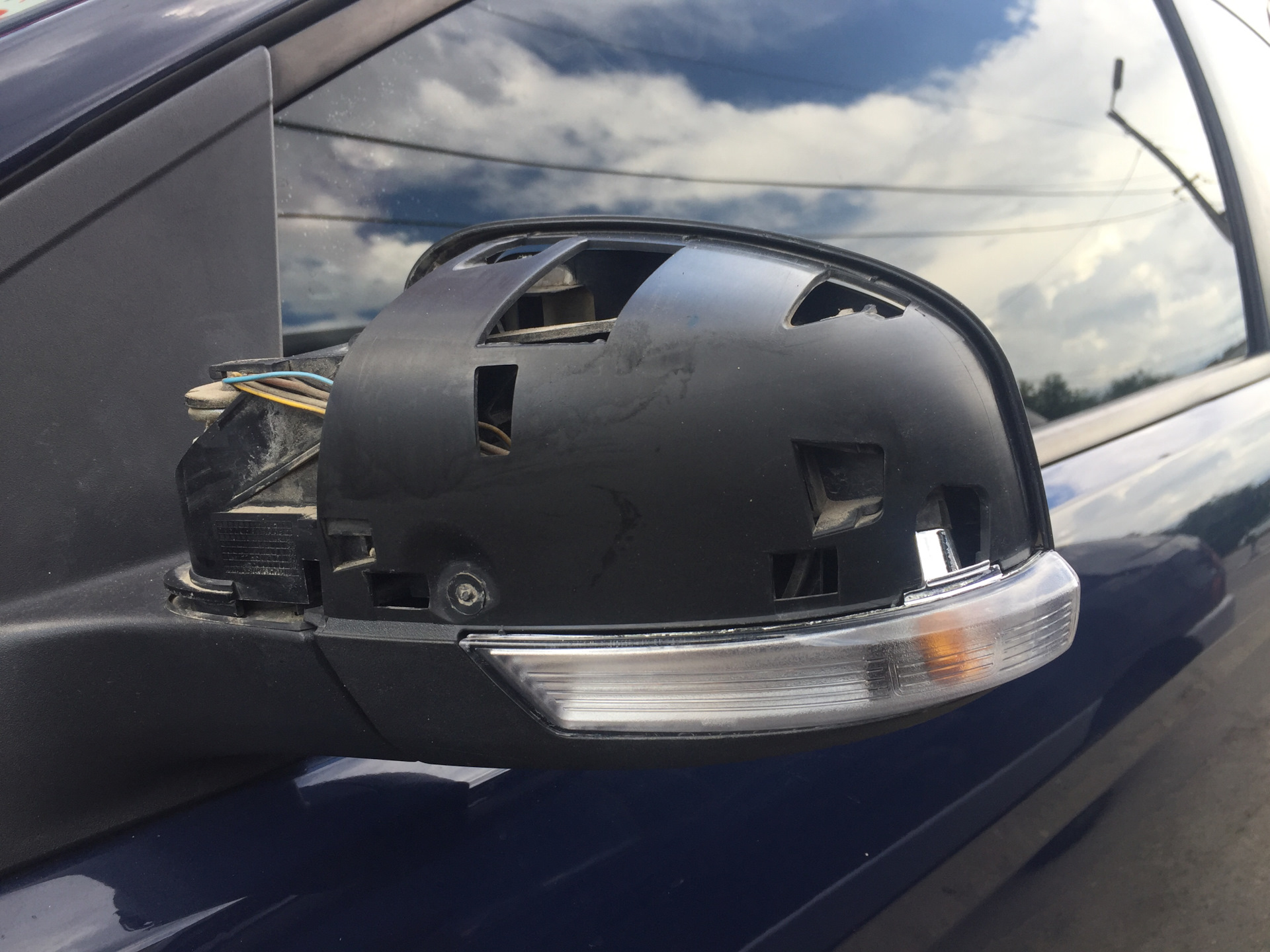 Замена повторителей боковых зеркал — DRIVE2