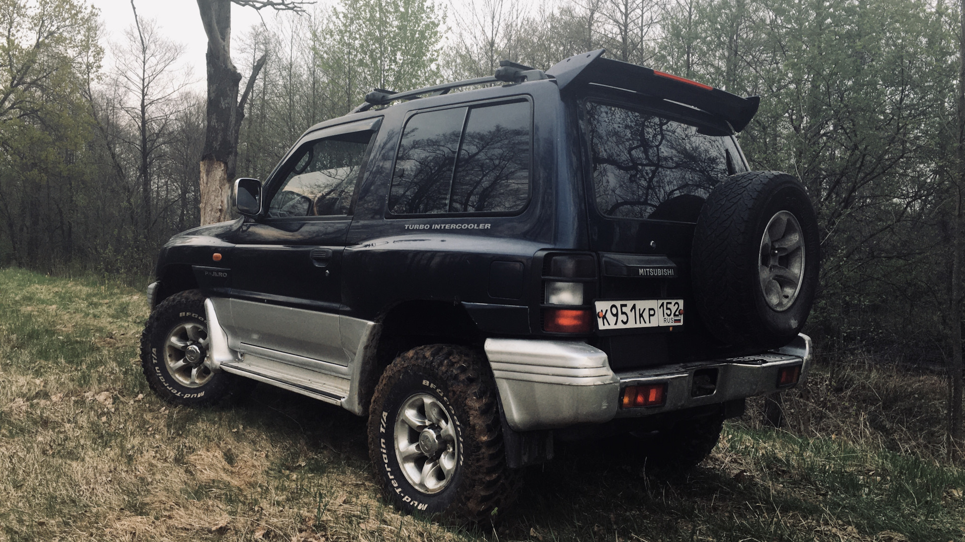 Pajero 2 5 дизель. Митсубиси Паджеро 1998. Мицубиси Паджеро 1998 года. Mitsubishi Montero 1998. Мицубиси Паджеро 2 3 Door 2.5d МТ ( 99 Л.С.).