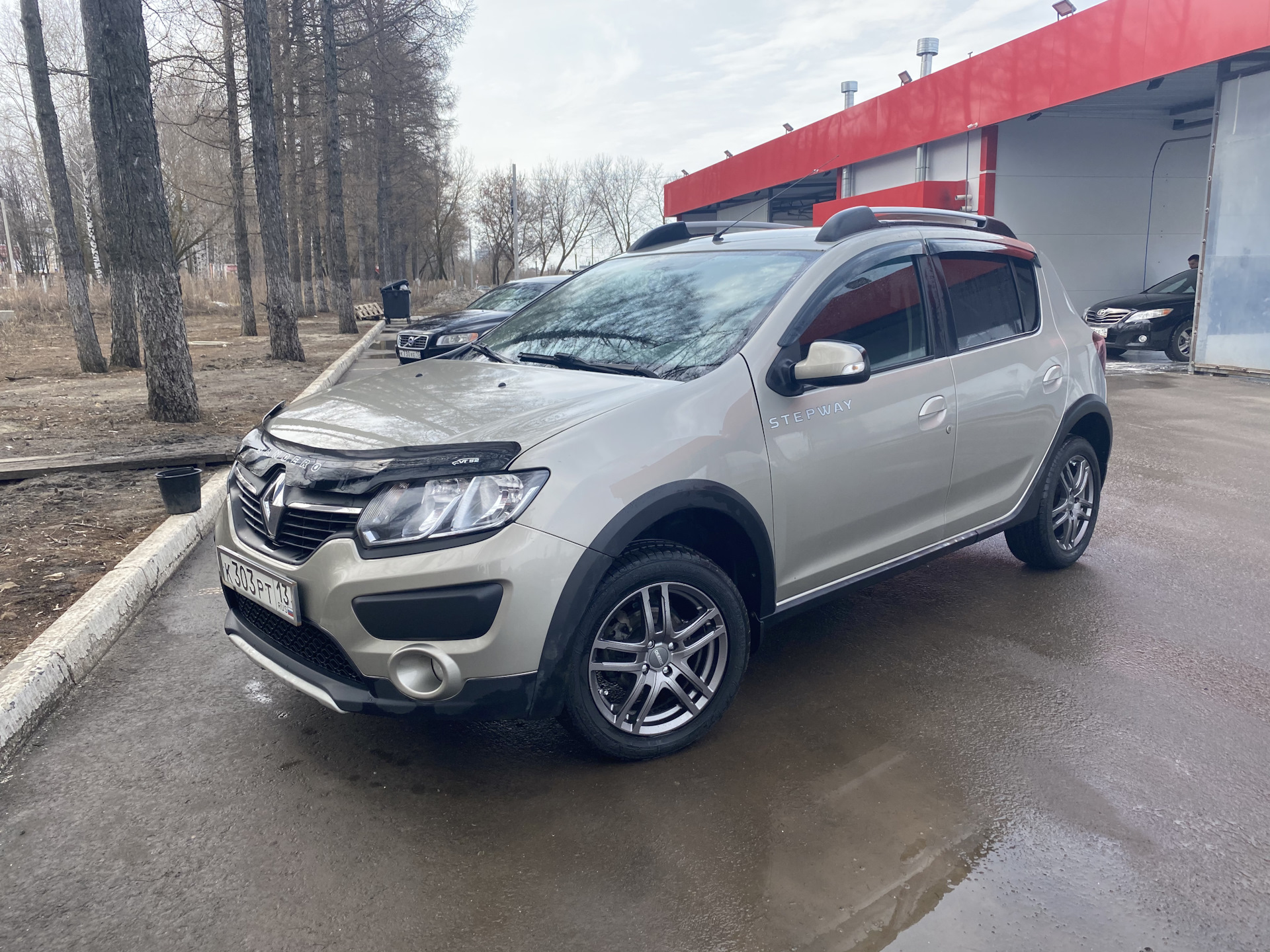 Переобулся! — Renault Sandero Stepway (2G), 1,6 л, 2017 года | колёсные ...