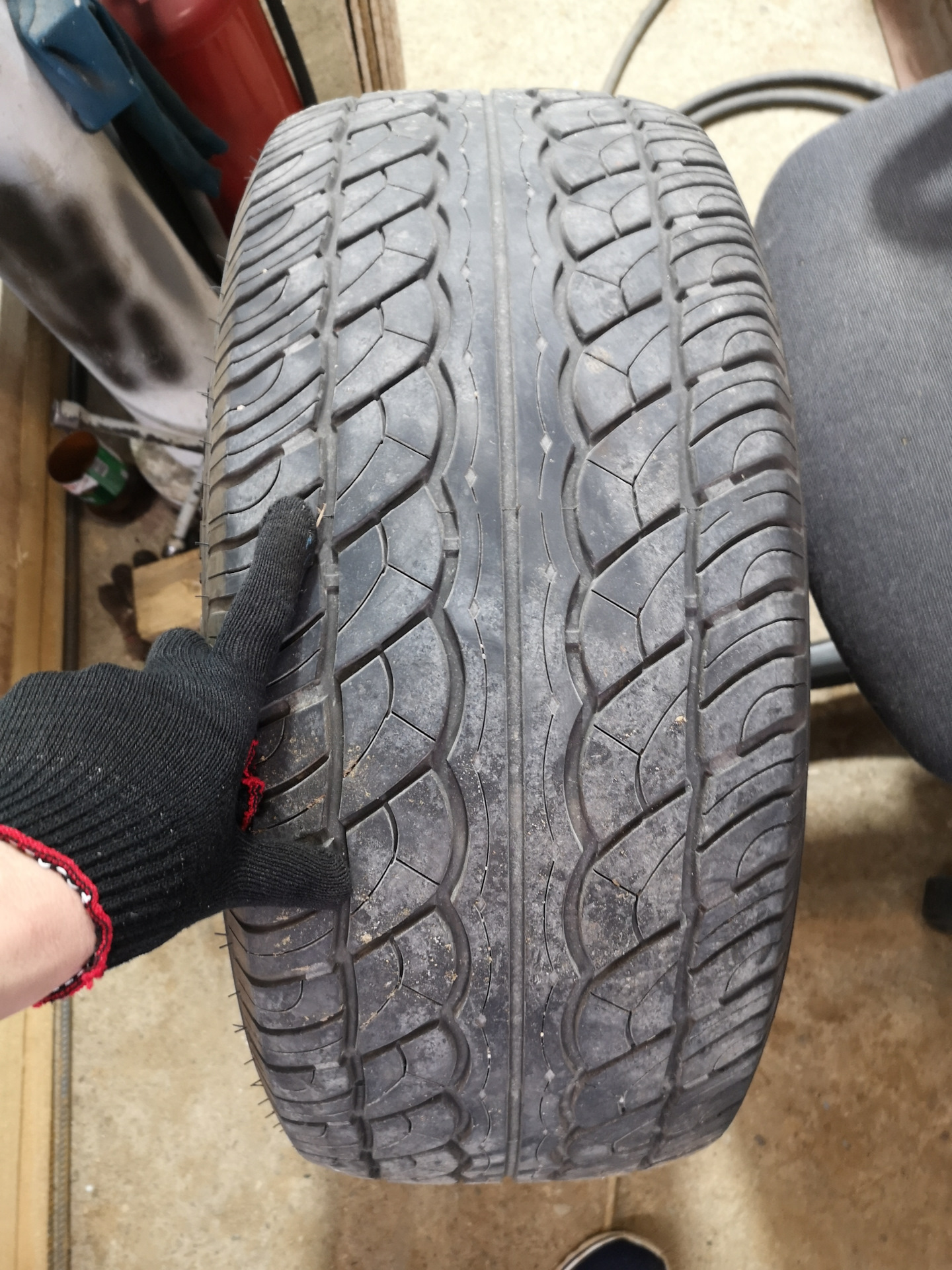 Pirelli scorpion ice control. 275 55 r17. 275 55 r17. 275 55 r17. 275 55 r17.