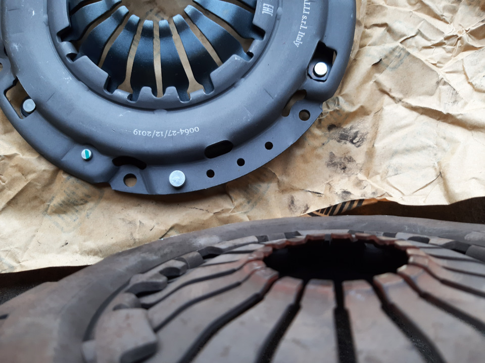 Радиатор печки ДААЗ и краник Лузар 2114 — Lada 2114, 1,5 л., 2004 года ...