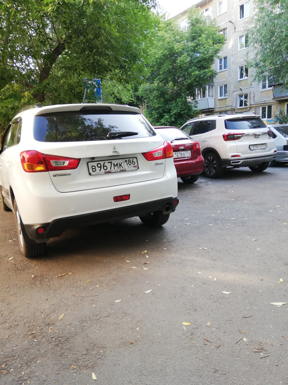 Замена бачка тормозной жидкости и троса спидометра! Пежо 405 — Peugeot ...