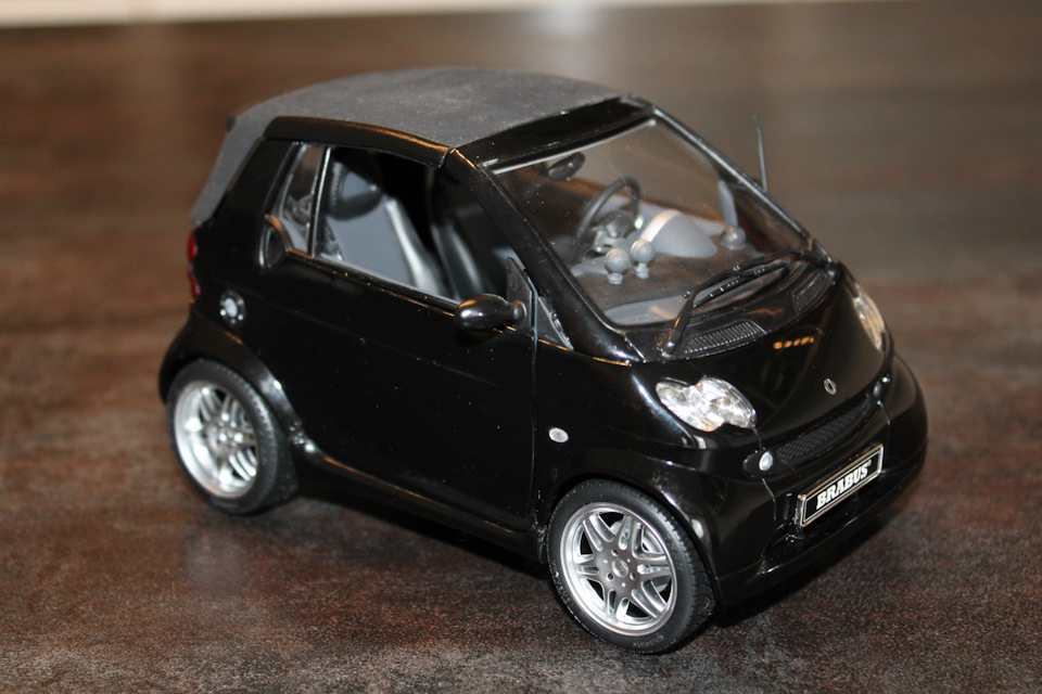 希少 smart fortwo cabrio ミニカー 希少smart fortwo cabrio ミニカー