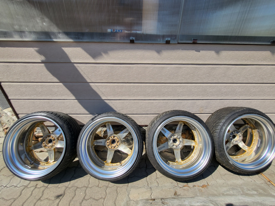 Фото в бортжурнале Toyota Crown Hybrid