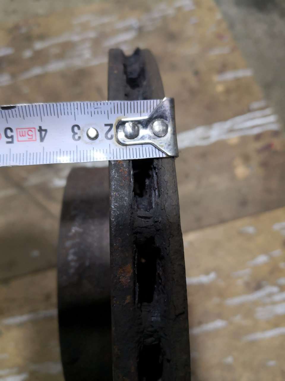 Как снять накладки на пороги на киа - 85 фото