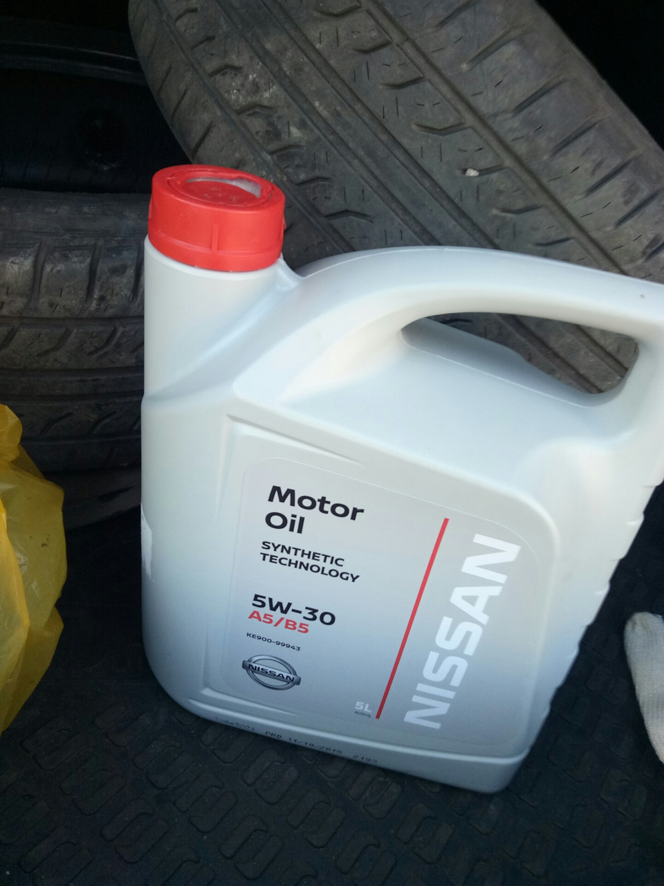 Масло моторное nissan ke90099943va. Масло моторное nissan ke90099943r. Ke90099943. Ke90099943r nissan motor oil 5w-30 a5/b5 5l. Ke900-99943r.