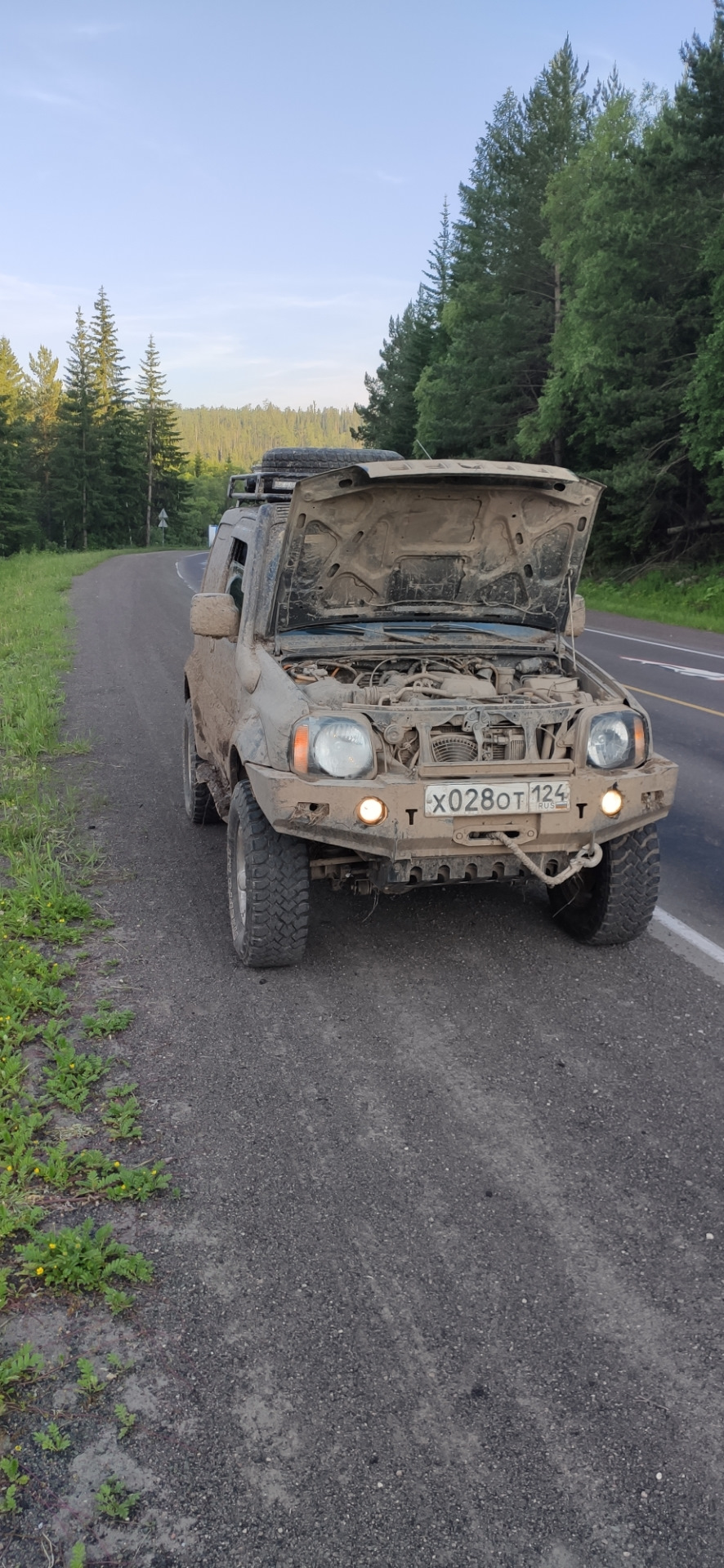 Небольшое тюнинг пластиковых лючков в багажнике — LADA XRAY, 1,8 л ...