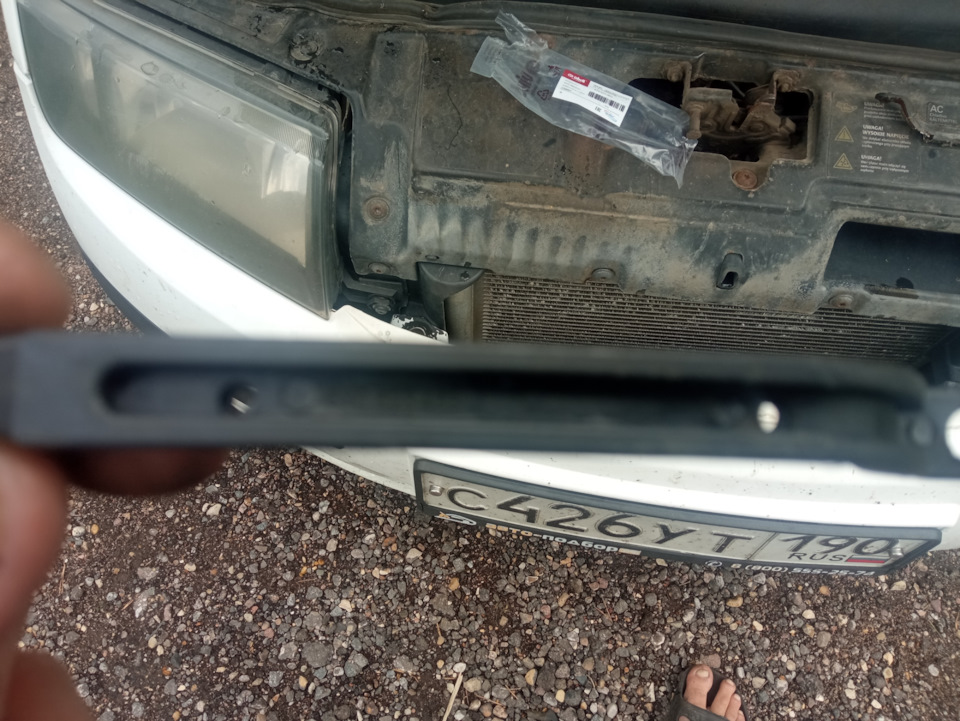 Рычаг капота шкода фабия — Skoda Fabia Combi Mk1, 1,2 л, 2007 года ...