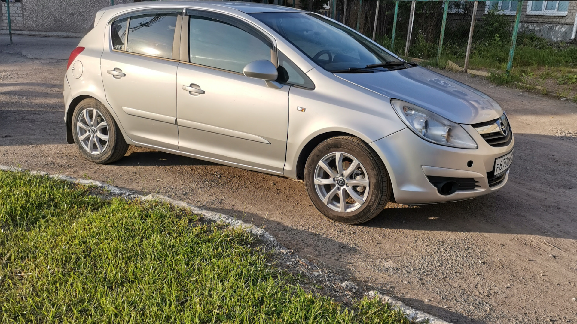 Купить Opel Corsa 2007 Года