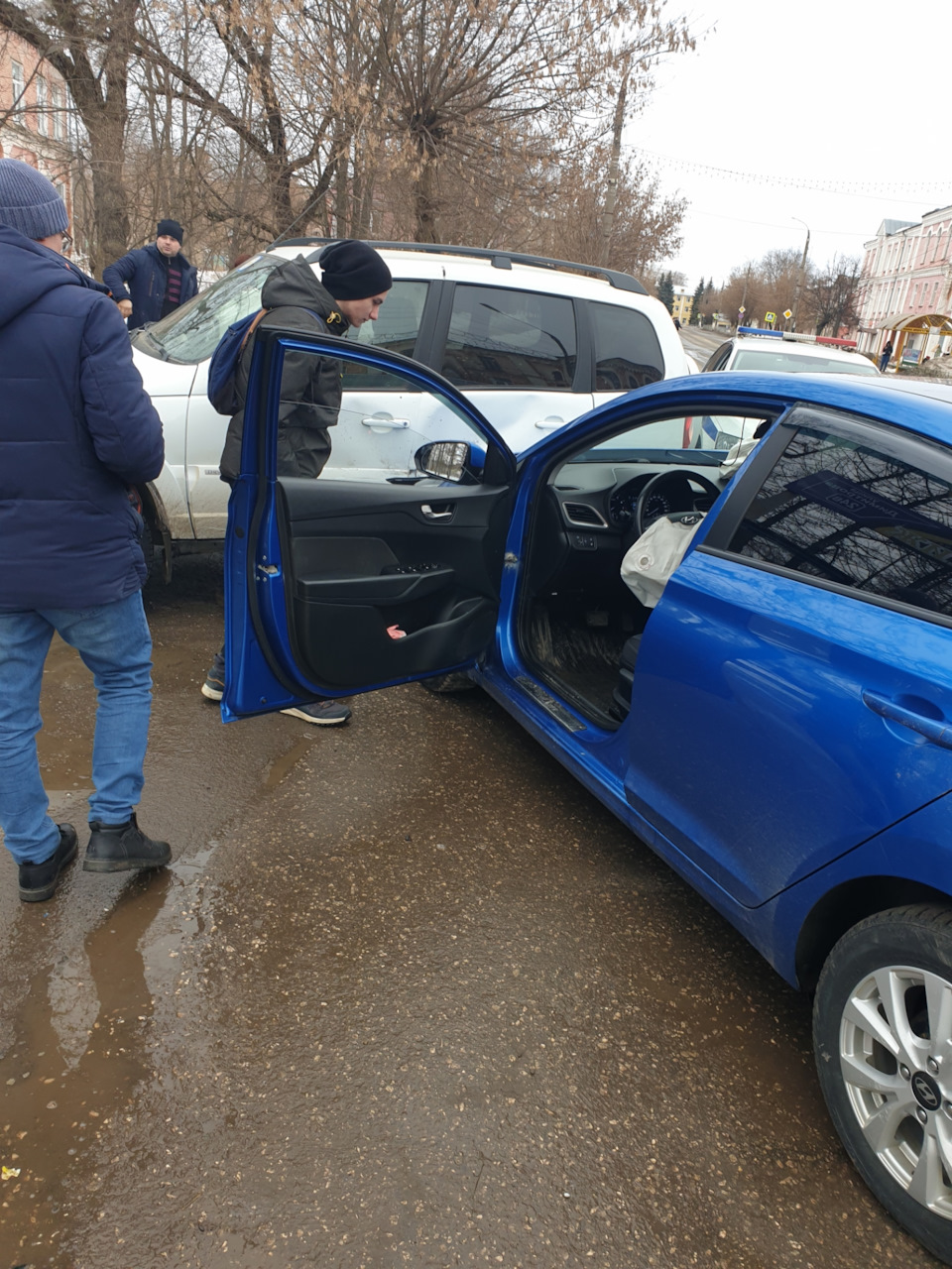 Авария / смена фар — Hyundai Solaris (2G), 1,6 л, 2018 года | просто ...