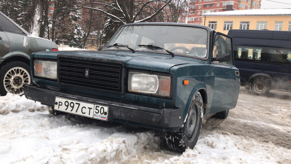 Заехал поменять фару в гараж и тут началось) — Lada 21073, 1,7 л, 1998 ...
