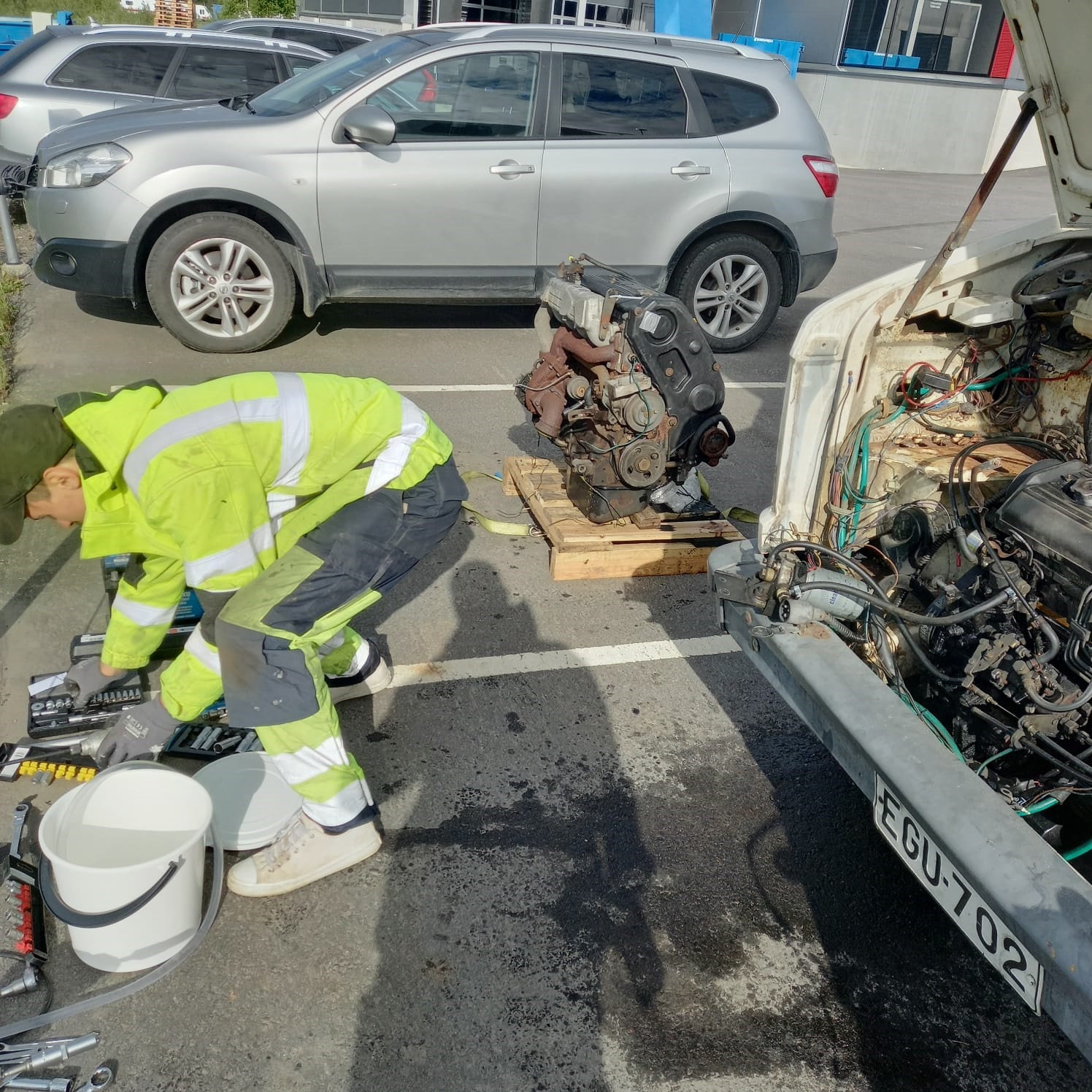 Пит стоп на парковке в Рованиеми, или поменять мотор на коленке. — FIAT  Ducato I, 2,5 л, 1987 года | своими руками | DRIVE2