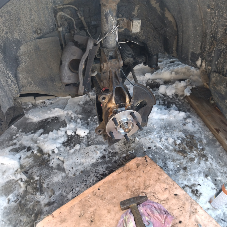Замена передней ступицы СХ-5 — Mazda CX-5 (1G), 2 л, 2013 года | своими ...