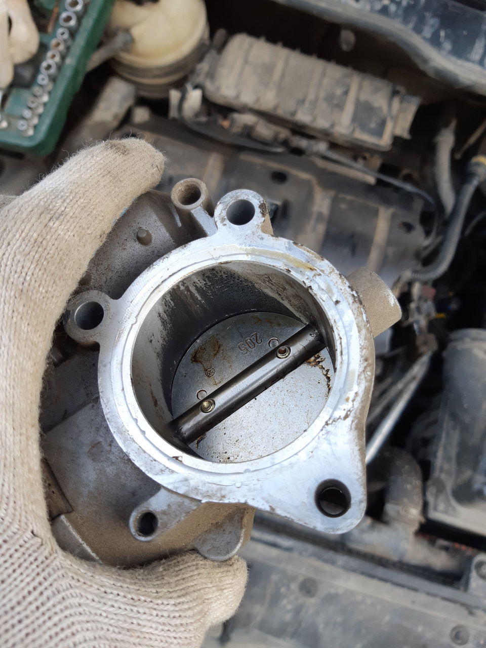 Грязный дроссель! — Peugeot 206, 1,6 л, 2001 года | своими руками | DRIVE2