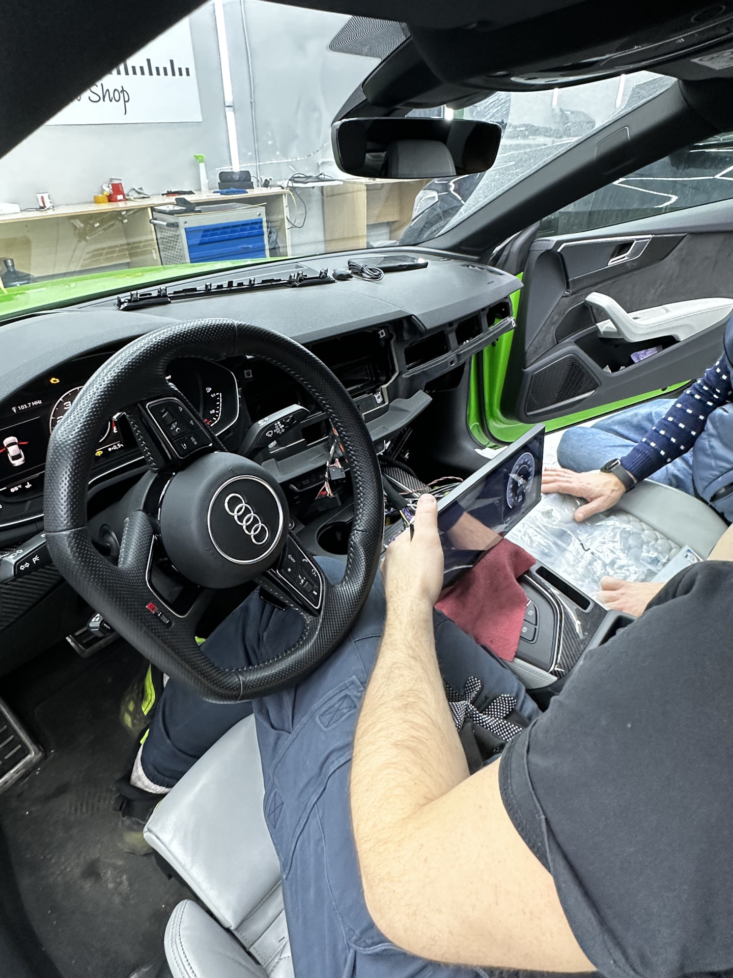 Эксперимент с мультимедией — Audi RS5 (2G), 2,9 л, 2019 года ...