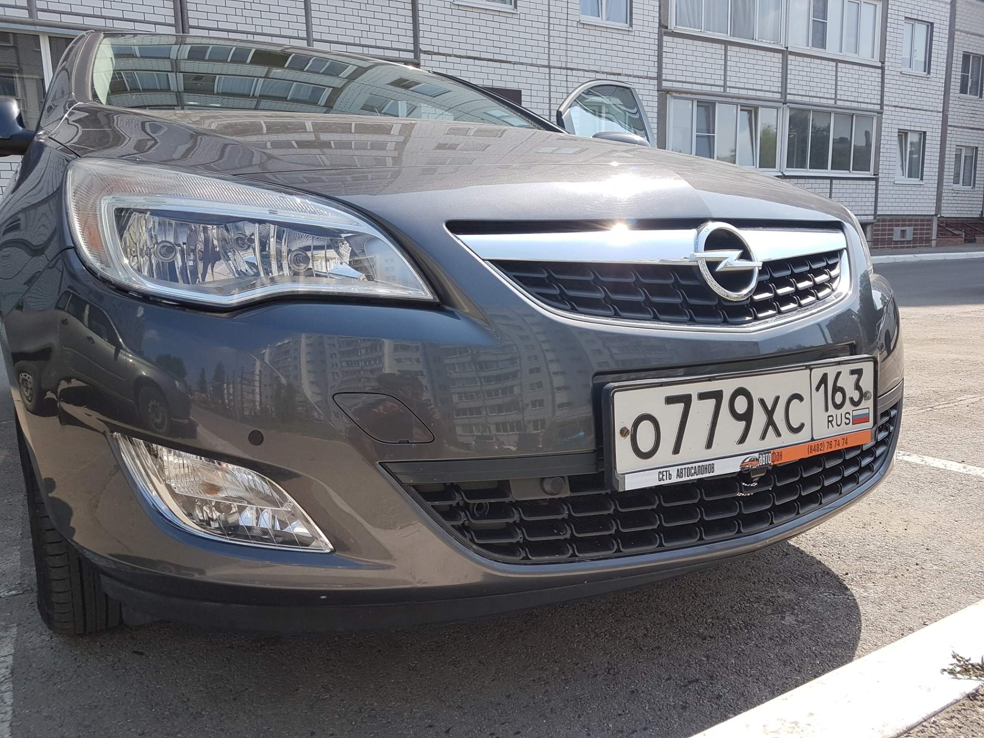 Установка 8-датчикового парктроника на Opel Astra J