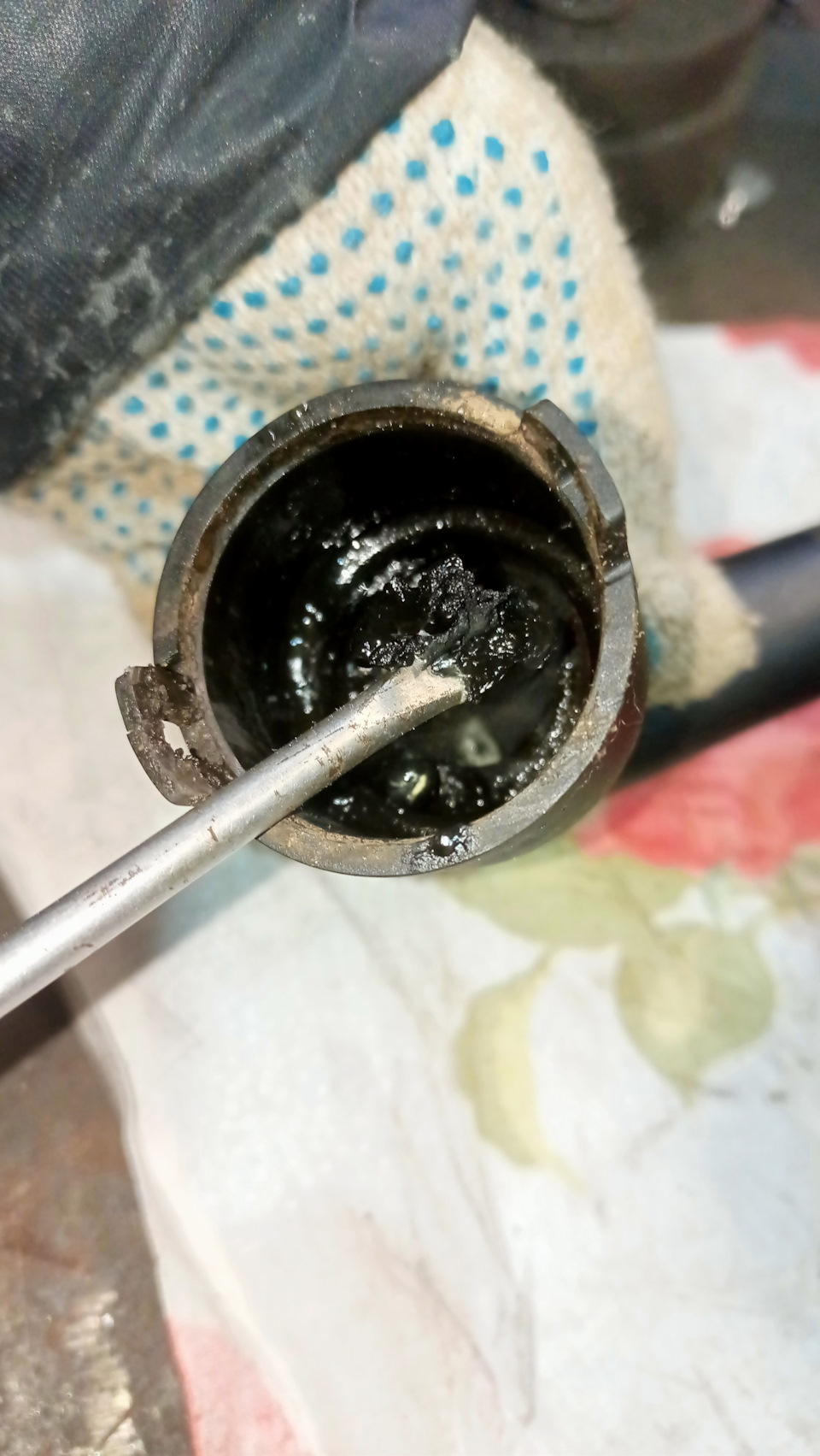 Чистка маслоотделителя необходима. — Skoda Fabia Mk1, 1,4 л, 2001 года ...