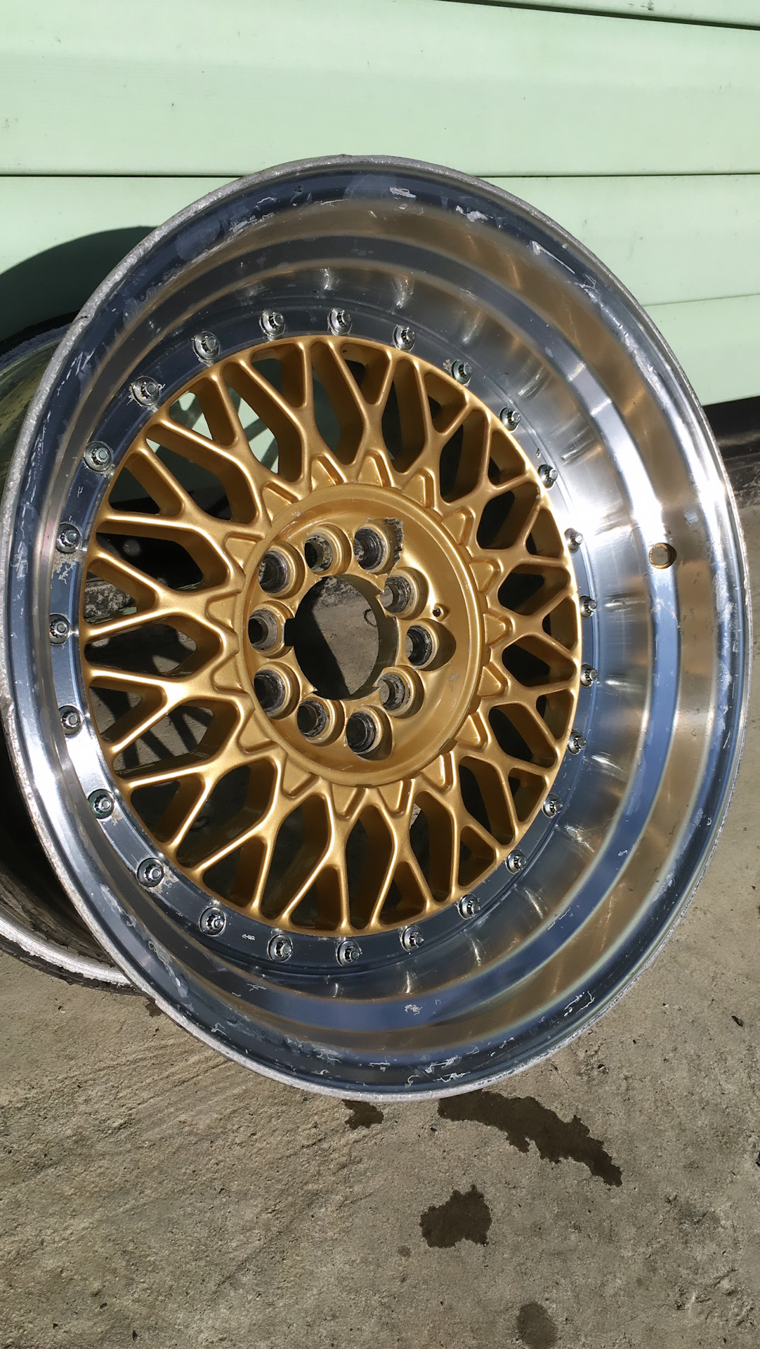 Японские диски r17 для toyota crown. Диски r13 oldschool. Японские олдскульные диски. Диски r17 old school. Ssr focus racing 5.