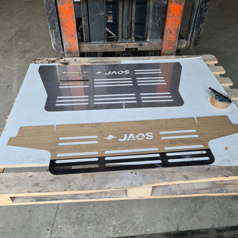 Все это полируем и отмечаем линии загиба — Toyota RAV4 (I)