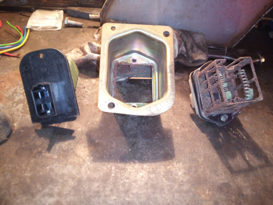 Реостат печки что это. mR6EIsnZs73FHsKbe3Youa0KNZQ 960. Реостат печки что это фото. Реостат печки что это-mR6EIsnZs73FHsKbe3Youa0KNZQ 960. картинка Реостат печки что это. картинка mR6EIsnZs73FHsKbe3Youa0KNZQ 960. Когда покупал Алинку, у неё работала только четвёртая скорось отопителя, а на 4ой скорости очень сильно выхлаждается печка, и получается, что через минут 10 из печки дует еле еле тёплый воздух, и начинают запотевать стёкла ((((((. Реостат печки что это. mR6EIsnZs73FHsKbe3Youa0KNZQ 960. Реостат печки что это фото. Реостат печки что это-mR6EIsnZs73FHsKbe3Youa0KNZQ 960. картинка Реостат печки что это. картинка mR6EIsnZs73FHsKbe3Youa0KNZQ 960. Когда покупал Алинку, у неё работала только четвёртая скорось отопителя, а на 4ой скорости очень сильно выхлаждается печка, и получается, что через минут 10 из печки дует еле еле тёплый воздух, и начинают запотевать стёкла ((((((.