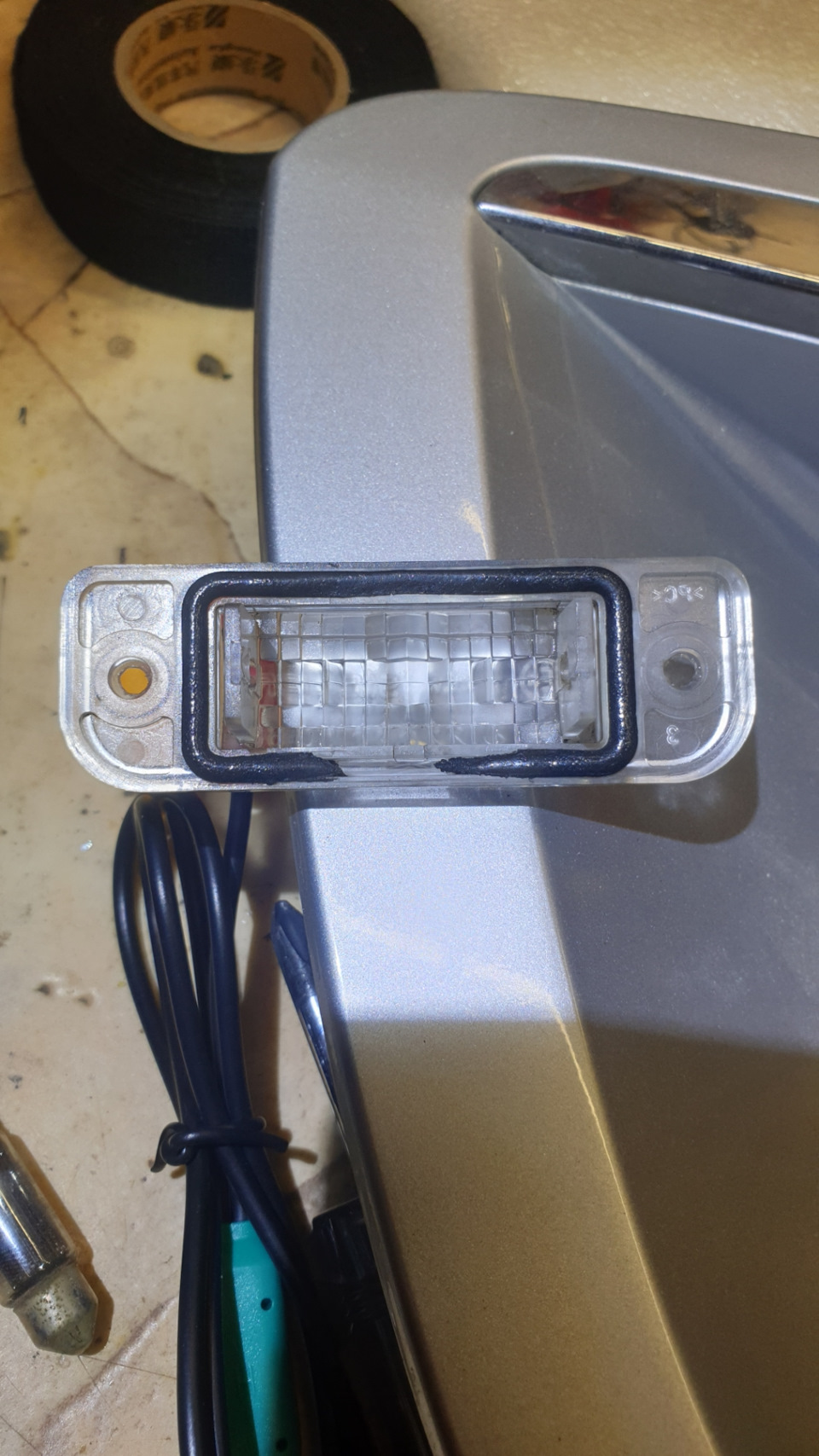 Прогоревший родной герметик — Mercedes-Benz S-Class (W220)