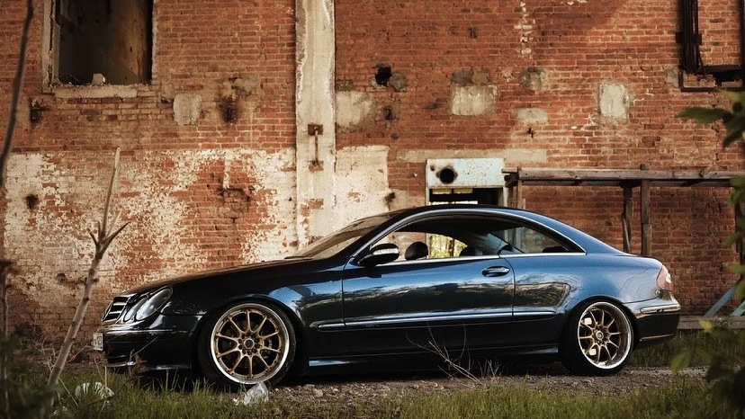 Mercedes-Benz CLK-Class Coupe (Мерседес Clk-класс Купе)