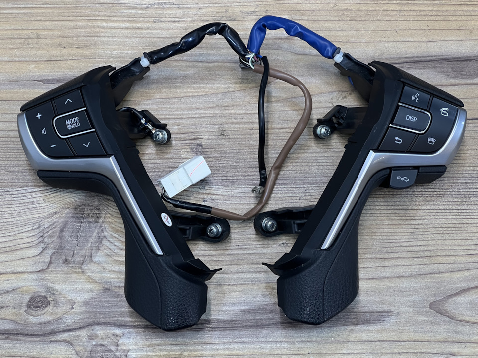 Кнопки мультируль Toyota Crown 210 на Toyota Crown (S210), Toyota Crown ...