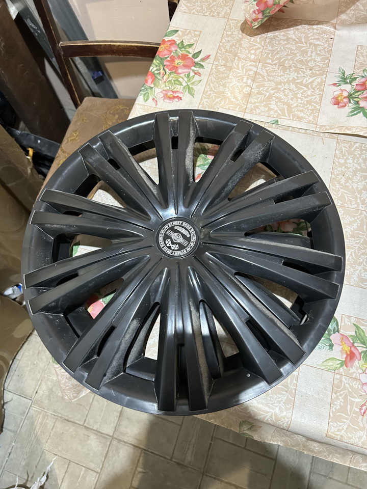Шины зимние шипованные Hankook 205/65 R16, штампованные диски 16 5x114 ...