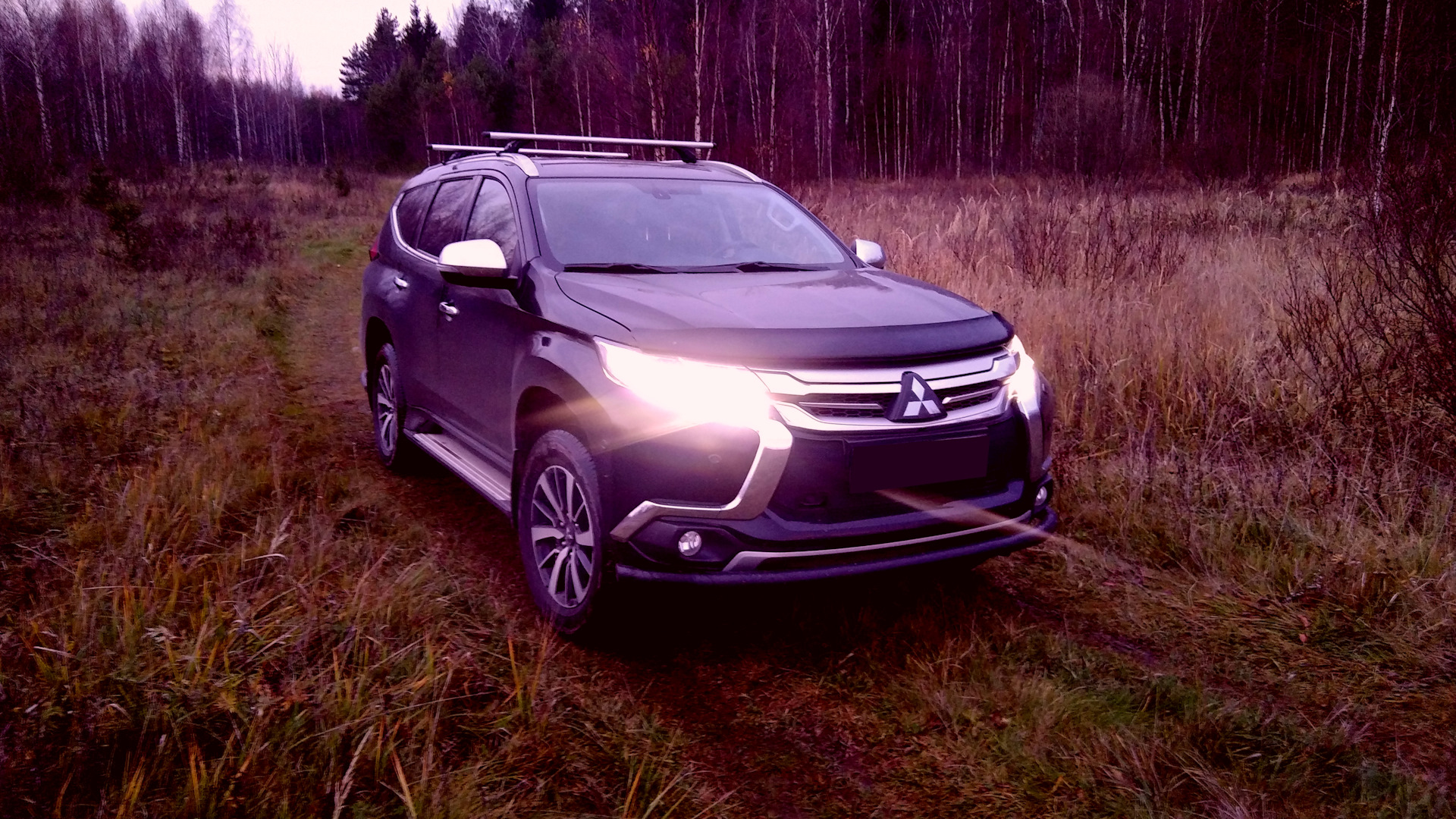 Стекло паджеро спорт 3