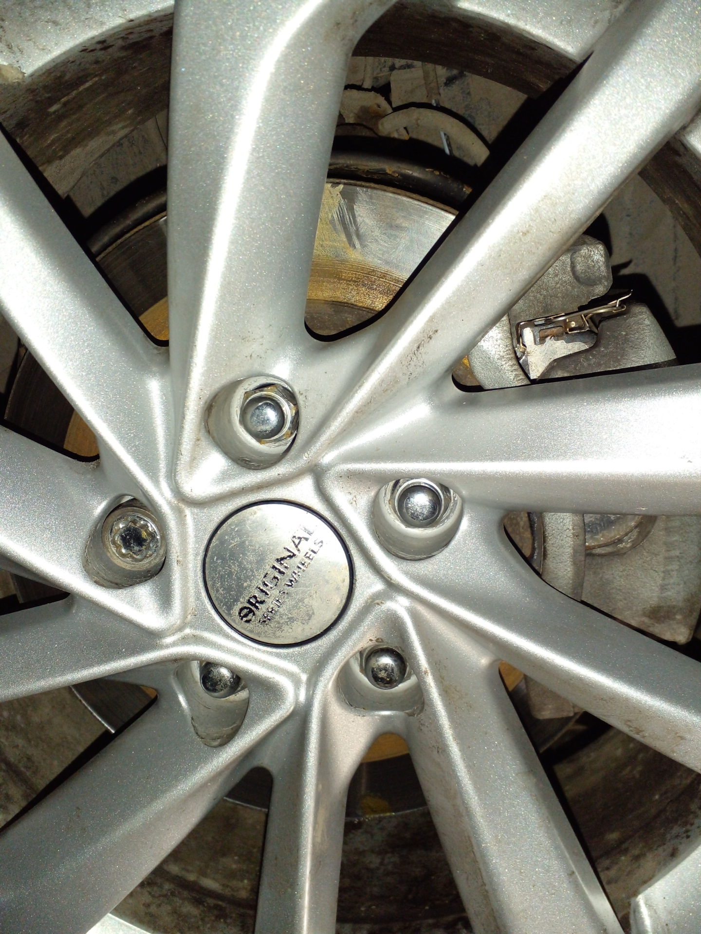 Не равномерный износ передней тормозной колодки — Nissan X-Trail III ...