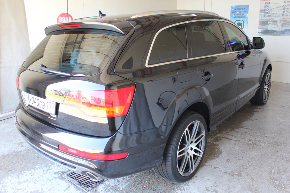 Фото в бортжурнале Audi Q7 (1G)