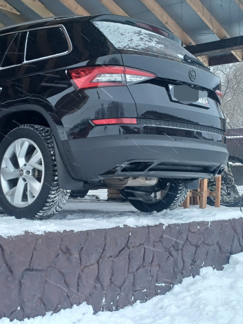 Имитация выхлопа — Skoda Kodiaq (1G), 2 л, 2017 года | стайлинг | DRIVE2