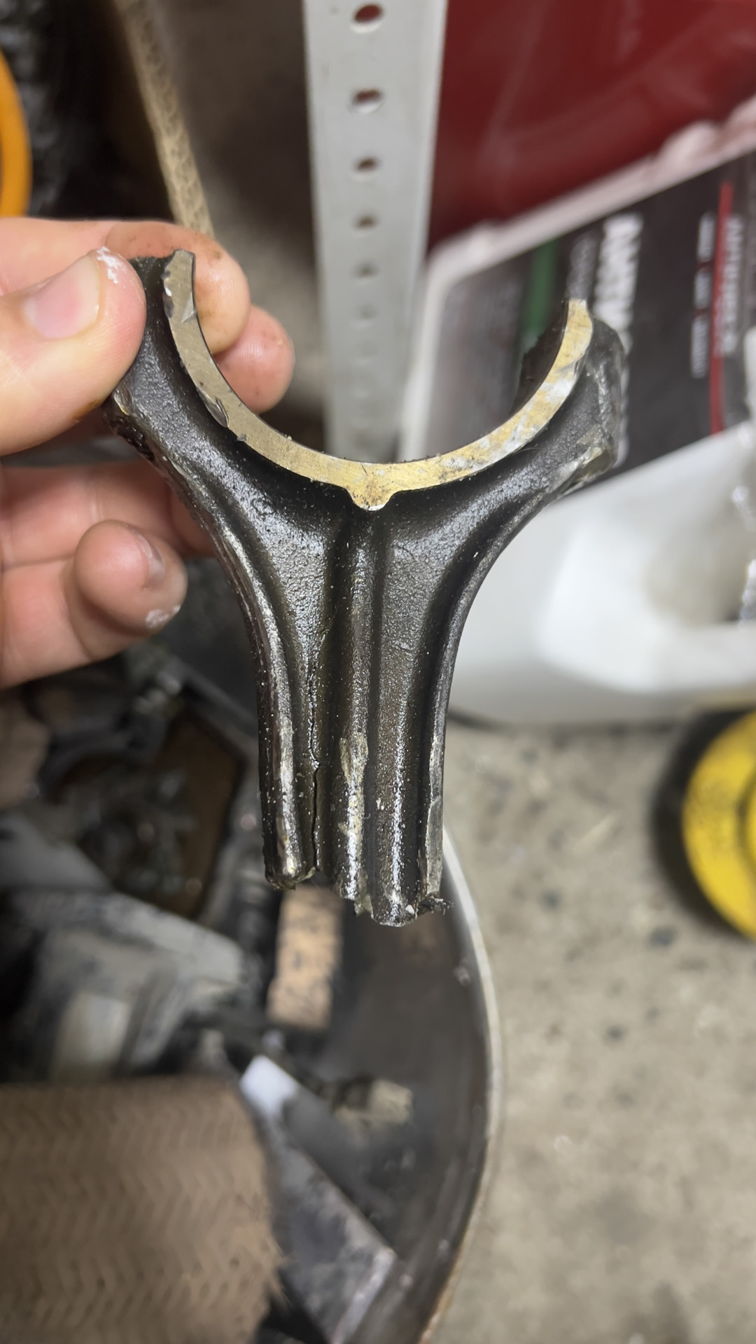 Сломался шатун, Из за чего?) мотор контрактный ) 7 тыс пробег, как я ...