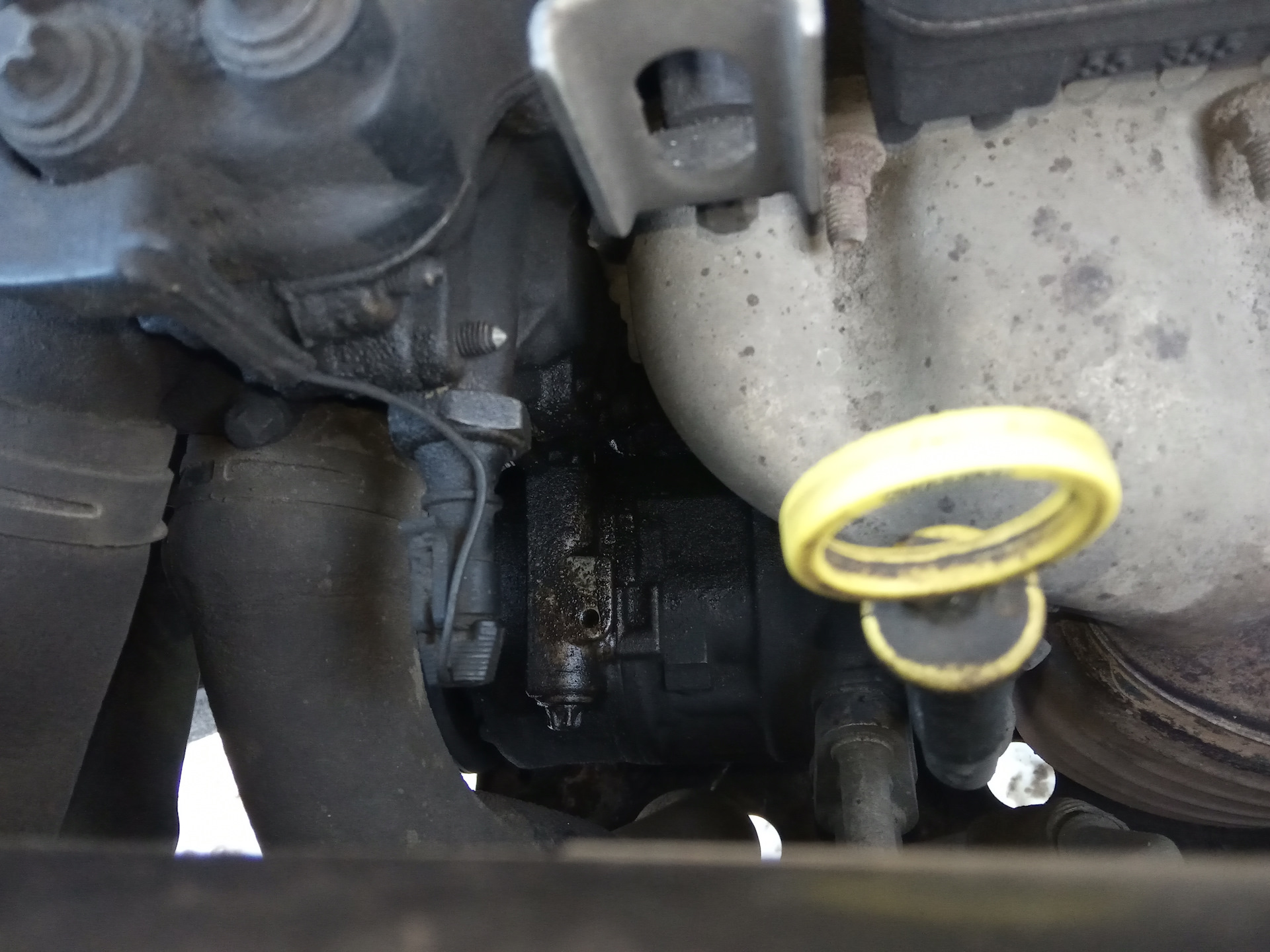 А вот собственно и одна из трабл — Opel Corsa D, 1,2 л, 2007 года ...