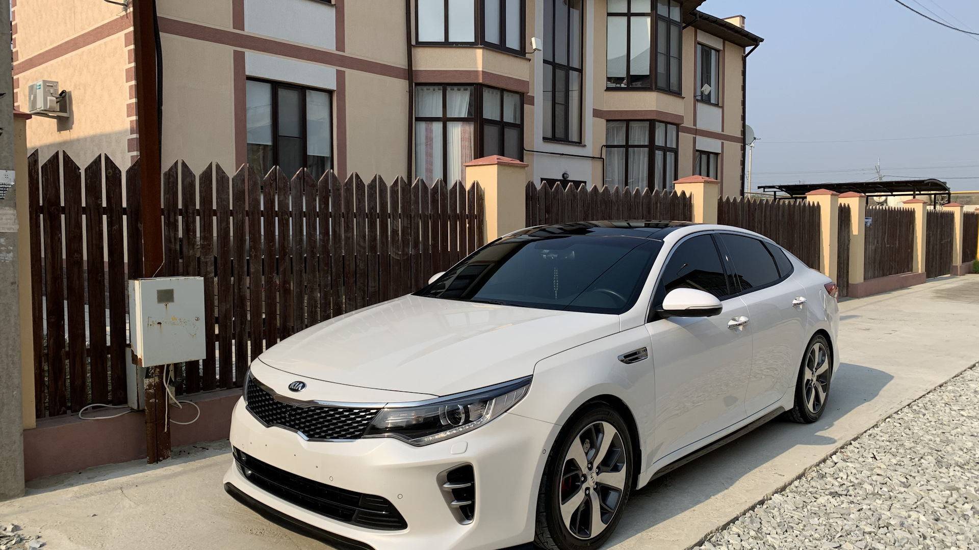 Оптима разгон до 100. Kia Optima 2.0 Turbo. Kia Optima 2016 2.0. Kia Optima бункер. Киа Оптима 4g.