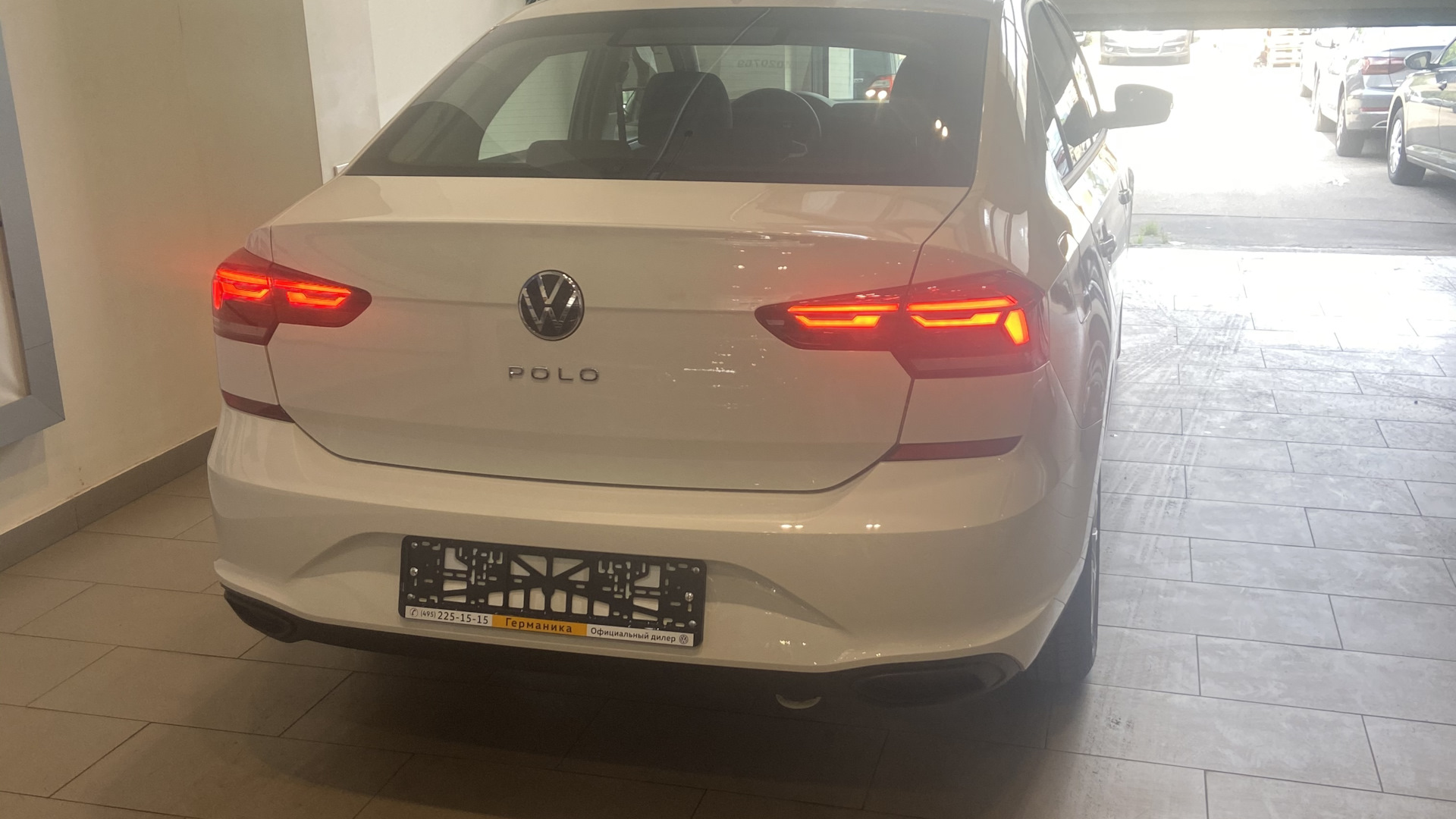 Парктроники задние фольксваген поло. Парктроник поло лифтбек 2020. Volkswagen Polo 2020 парктроник. Polo Liftback парктроники. VW Polo 2020 Liftback.