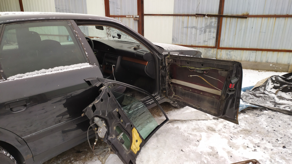 снятие рамки — Audi 100 (C4)