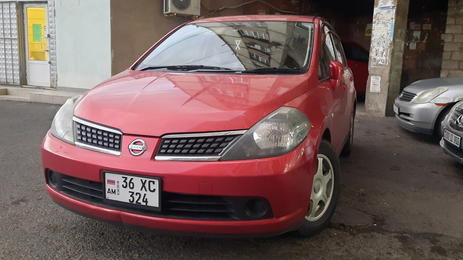 Nissan Tiida (1G) 1.5 бензиновый 2005 | Красная Принцесса на DRIVE2