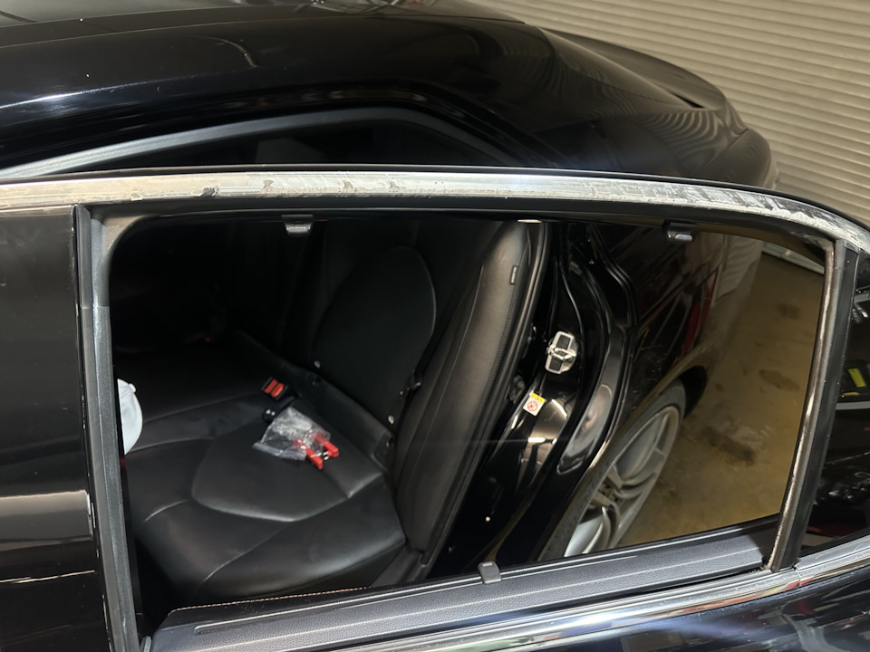 Черные молдинги, ОРИГИНАЛ!) — Toyota Camry (XV70), 3,5 л, 2019 года ...