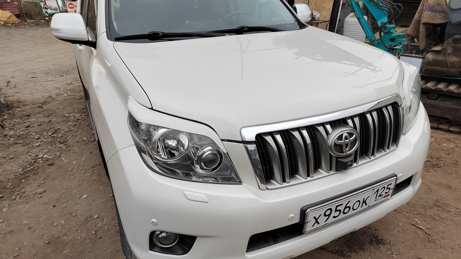 Land cruiser prado 2012 год. Toyota Land Cruiser Prado 2012.