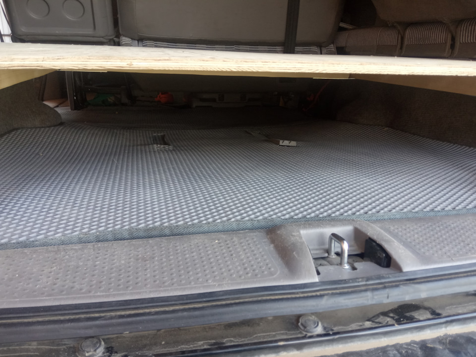 Заклинило замок левой задней двери. Вопросы к знатокам. — Skoda Octavia ...