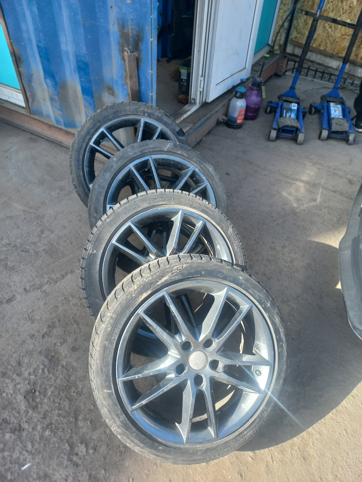 Купить Колесо 215 50 R17