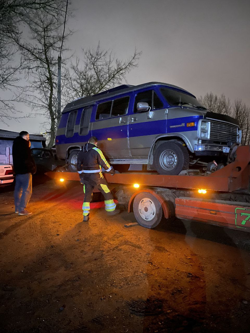 Любишь кататься — люби и саночки ремонтировать :)) — GMC Vandura, 6,2 л,  1983 года | поломка | DRIVE2