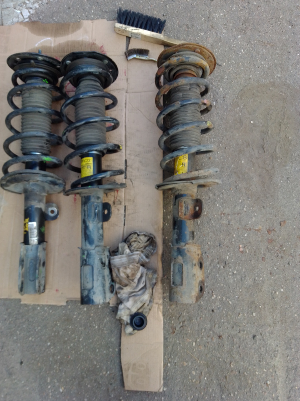 справа родная убитая. — Opel Antara