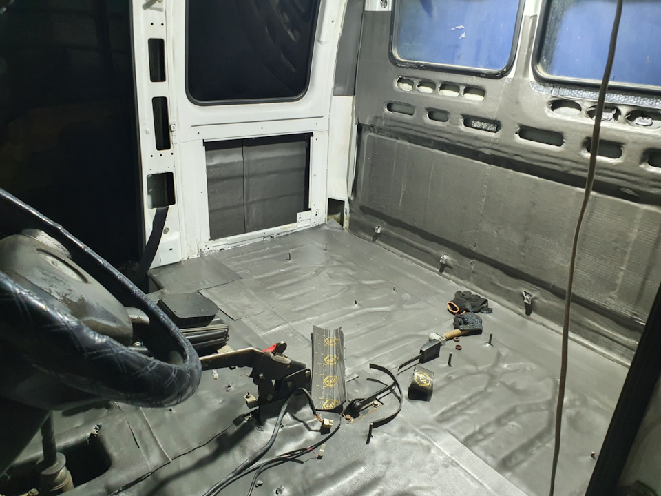 Вибро и шумоизоляция газель бизнес фермер ч2. — ГАЗ Газель, 2,9 л, 2015 ...