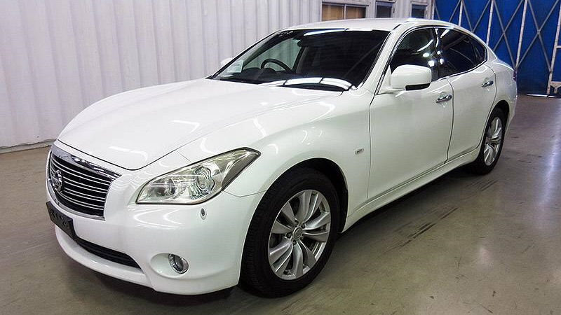 Nissan Fuga 2010