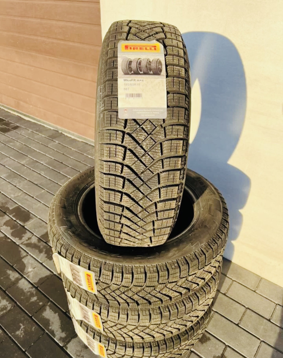 Пирели W ICE FR р15 185/60 р15 — Volkswagen Polo Sedan, 1,6 л, 2016 ...